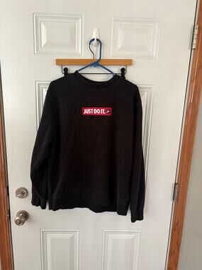Nike crew neck sweatshirt size XL